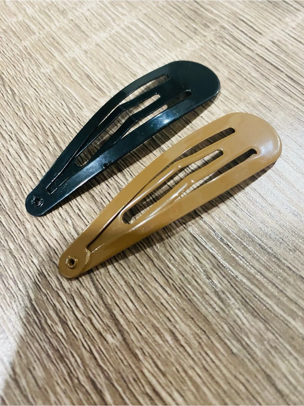 Set of Big Black and Tan Metal Snap Hair Clips - 16 Pack size 2.7”
